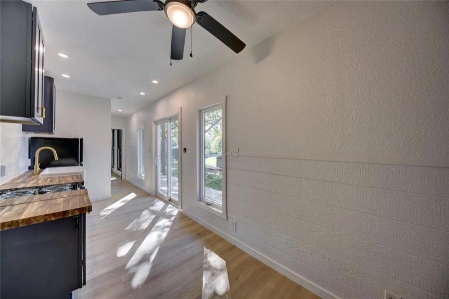 Duplex Shipping Container Home Brenham Texas 0015