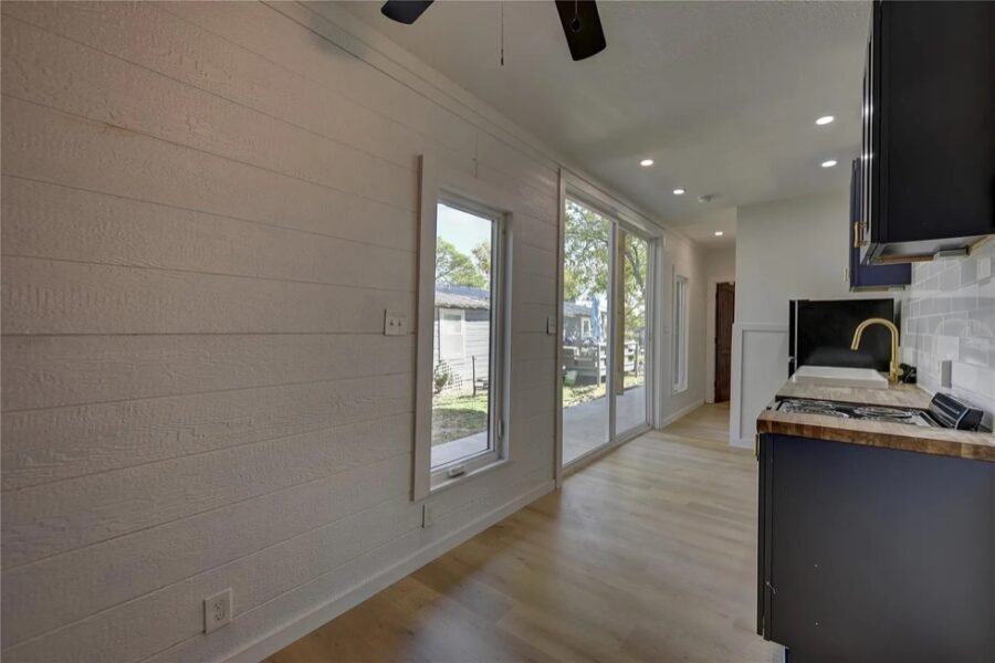 Duplex Shipping Container Home Brenham Texas 0024