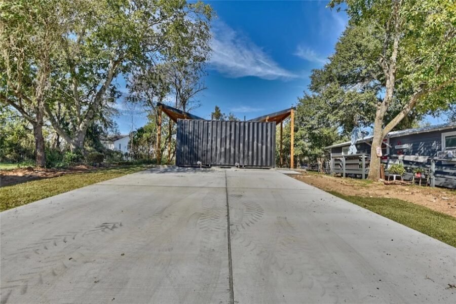 Duplex Shipping Container Home Brenham Texas 004