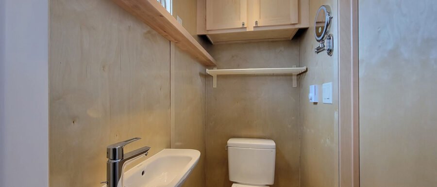 Escape eOne Tiny house Clearance 006