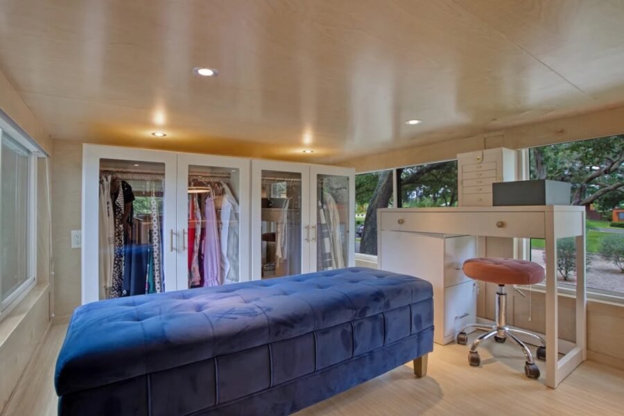 Gorgeous Tiny Home Escape Tampa Bay Community 0010