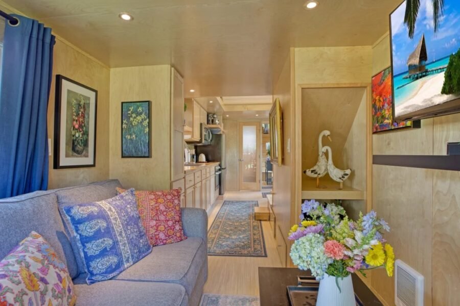 Gorgeous Tiny Home Escape Tampa Bay Community 006