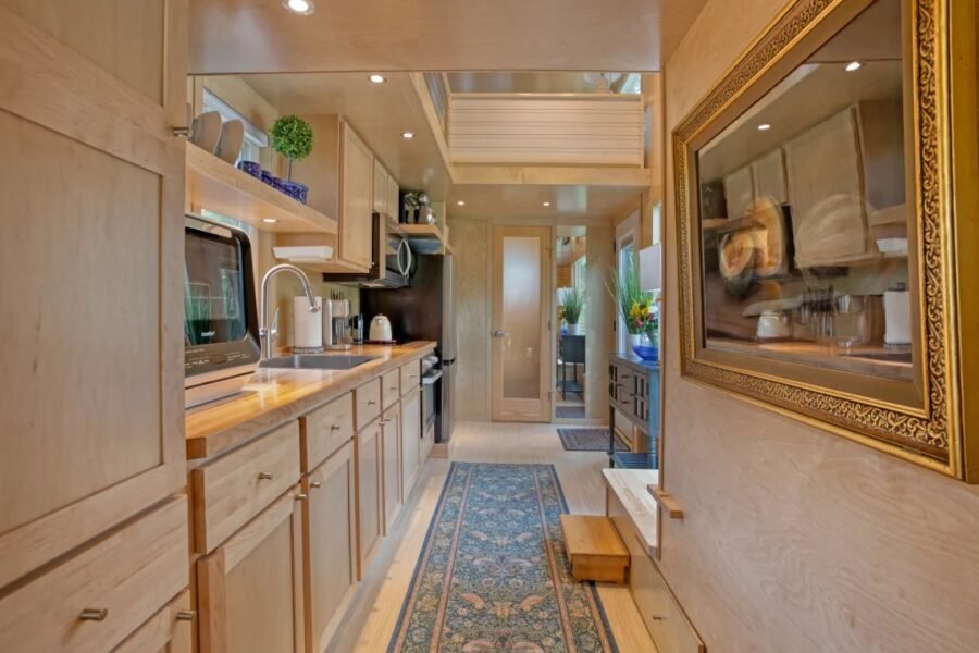 Gorgeous Tiny Home Escape Tampa Bay Community 007