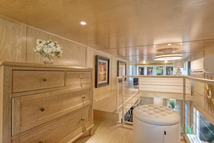 Gorgeous Tiny Home Escape Tampa Bay Community 009