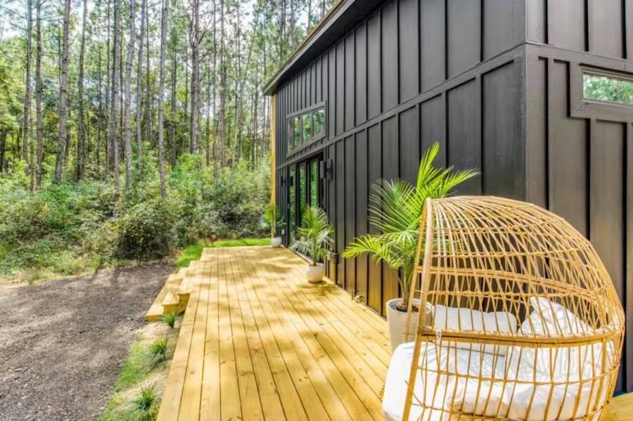 The Pine House: Modern Cabin in Pace, Florida