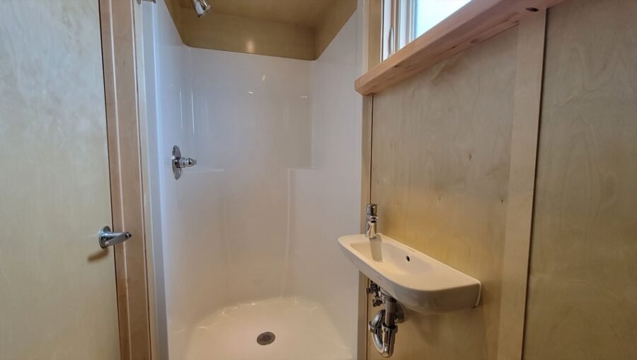 eone-tiny-house-008-900x509-1 eOne Tiny House 008