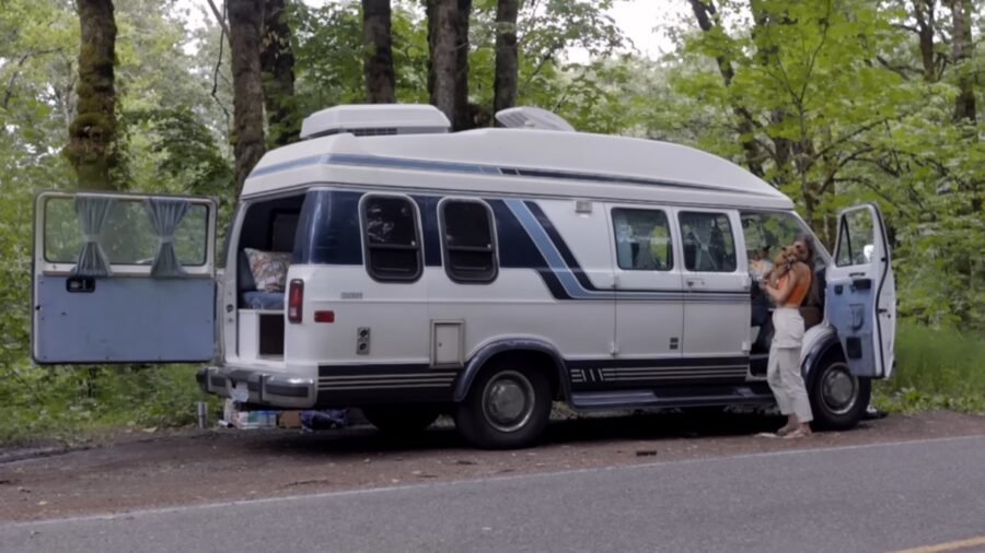 Her 15K Van Life 002