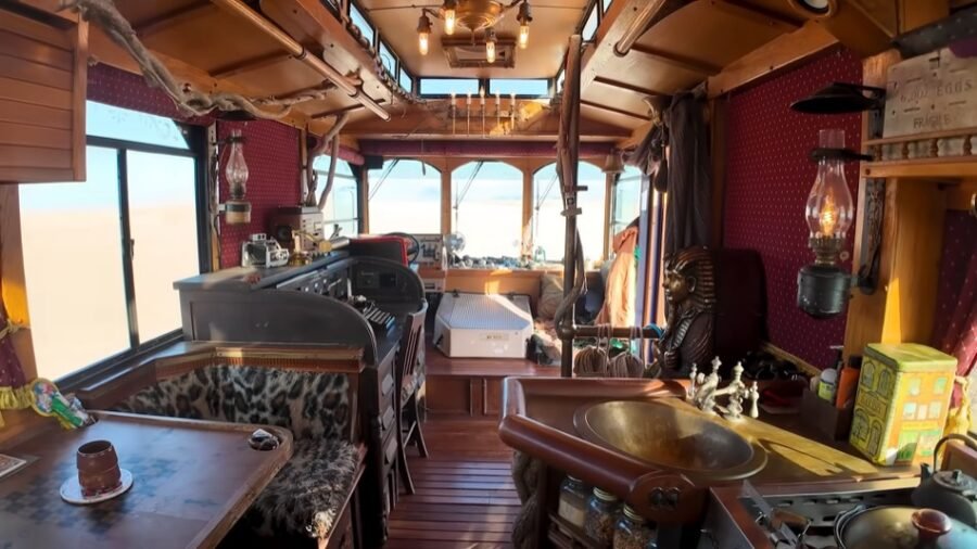 Squally the Trolley 006b