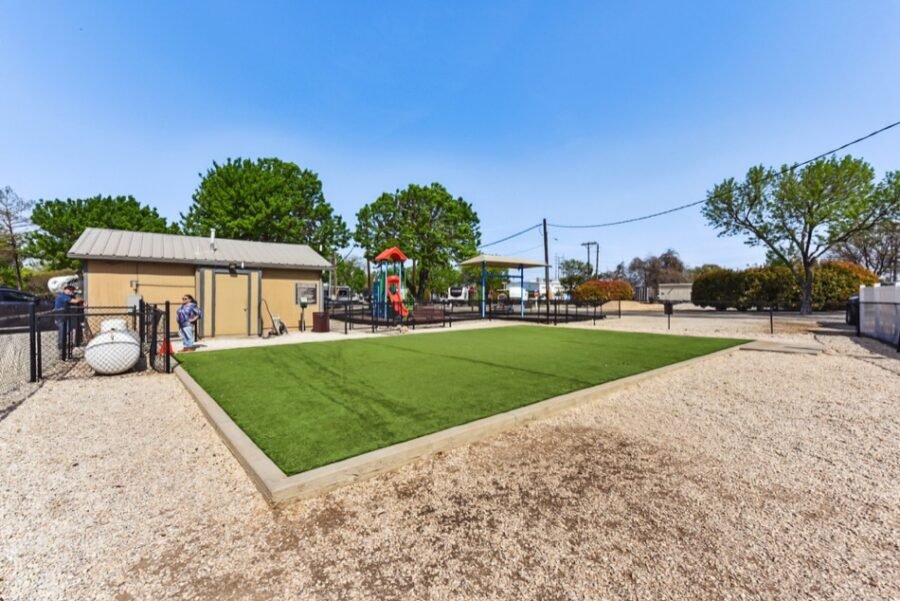 38-web-or-mls-S I-35 Frontage Rd-912