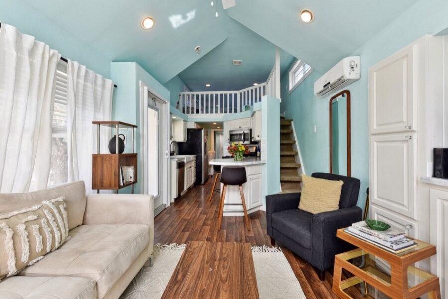 6-web-or-mls-S I-35 Frontage Rd-006