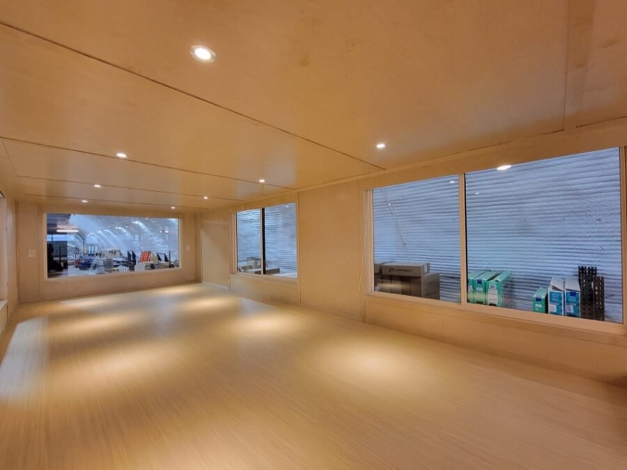 The Ultimate Tiny House Escape Traveler 008