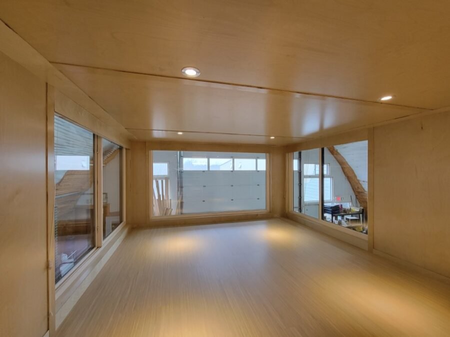 The Ultimate Tiny House Escape Traveler 009