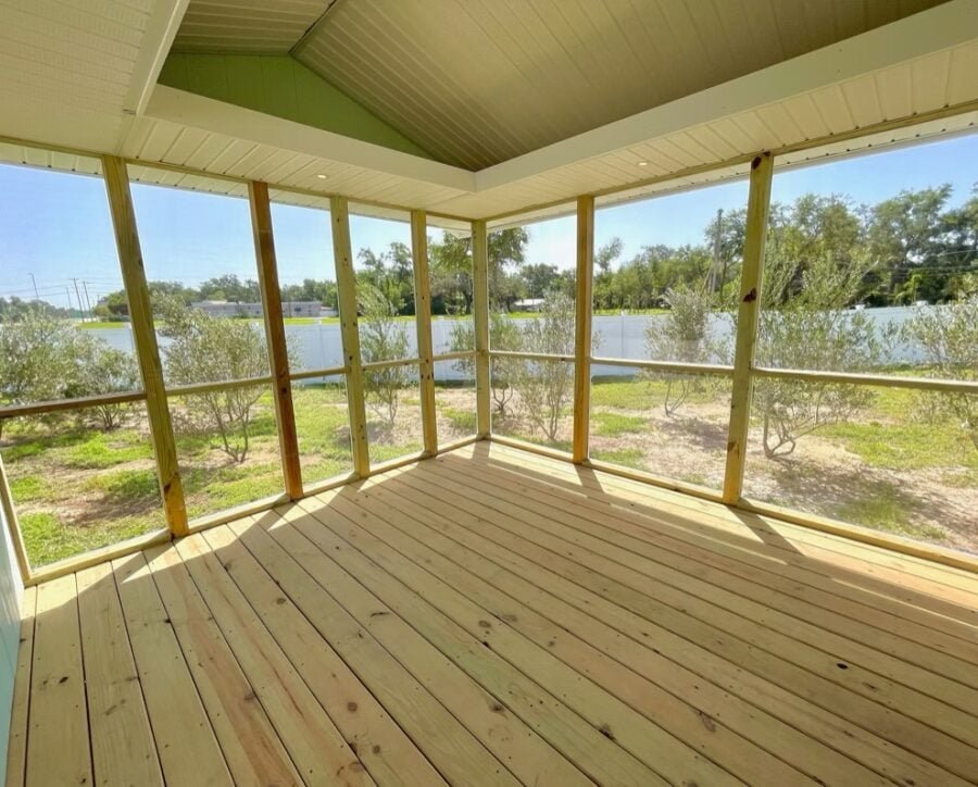 Classic King Tiny House at Escape Tampa Bay Village 002