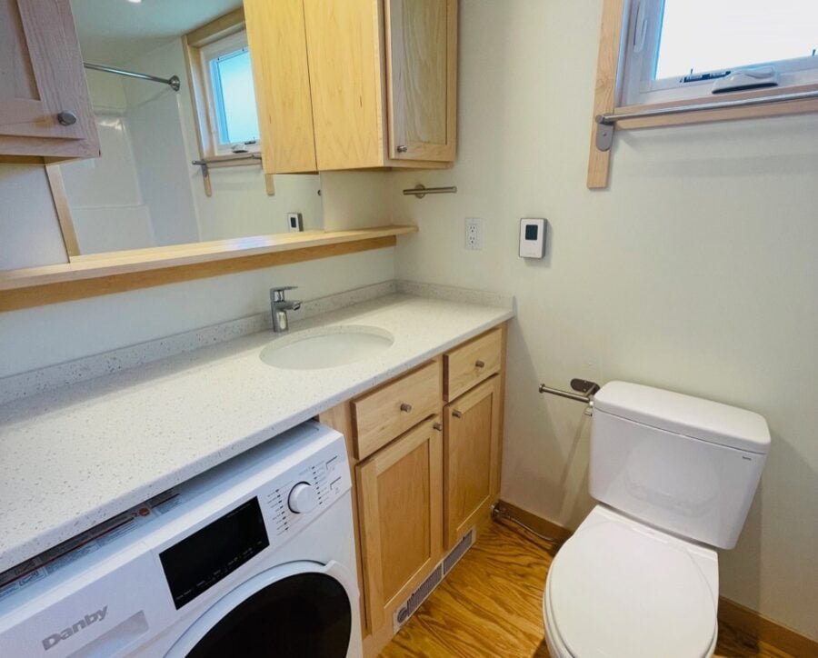 Classic King Tiny House at Escape Tampa Bay Village 008