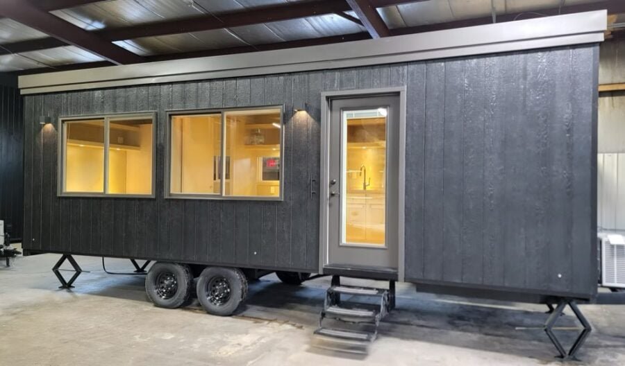 Escape eVista XL Tiny House on Discount with Free Delivery by 7-11-25 001