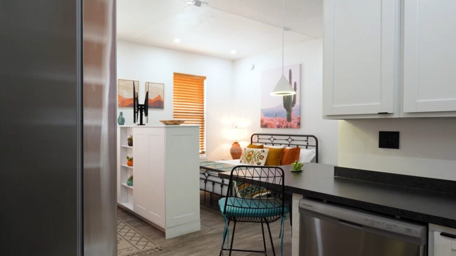 579-tour-this-foldable-house-only-500-down_-10-900x506-1 (579) Tour This Foldable House (Only $500 Down!_) (10)