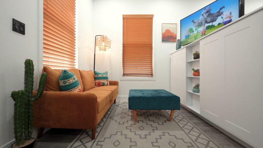 579-tour-this-foldable-house-only-500-down_-2-900x506-1 (579) Tour This Foldable House (Only $500 Down!_) (2)