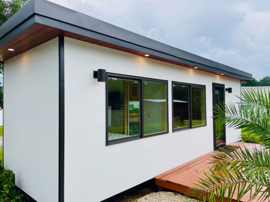 evista-xl-tiny-house-escape-900x674-1 eVista-XL-Tiny-House-Escape