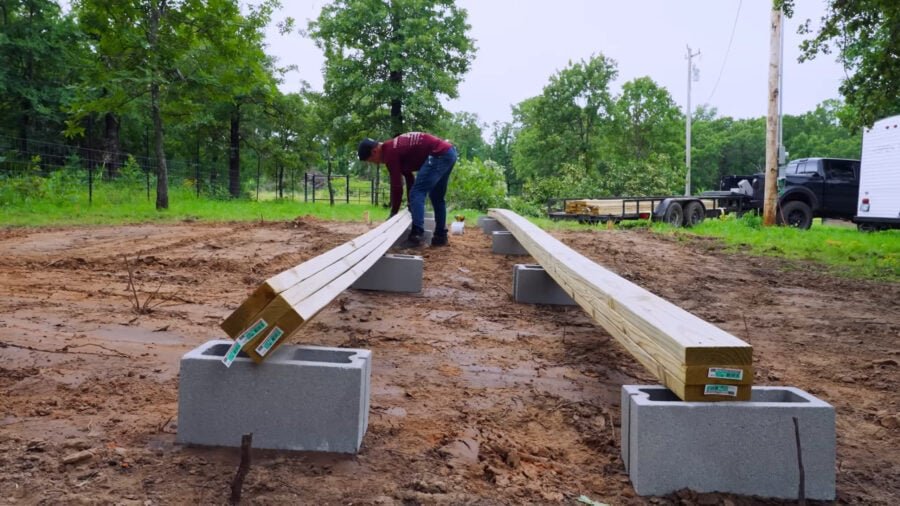 (908) 1 Man Built This TINY HOUSE In Just 30 Days! – Start To Finish (1)