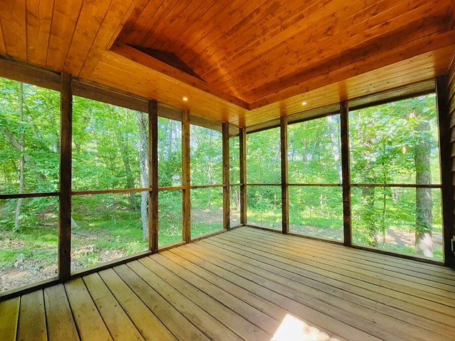 Classic King Tiny House on Lot 14 – Canoe Bay Village – Northern Wisconsin 003