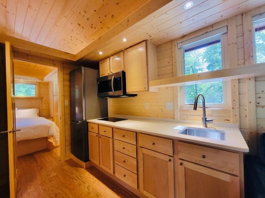 Classic King Tiny House on Lot 14 – Canoe Bay Village – Northern Wisconsin 006