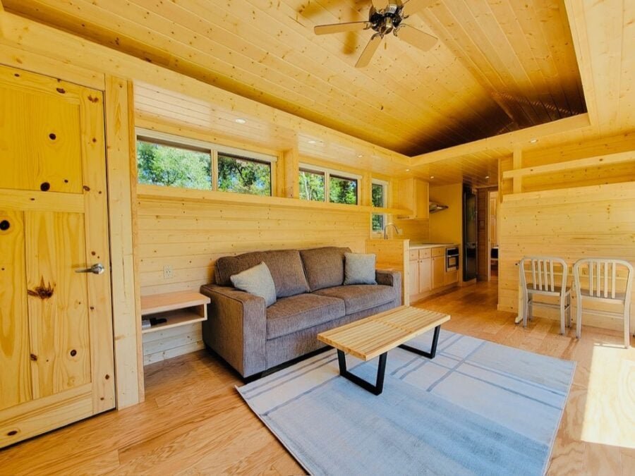 Lakefront Classic King XL Tiny House on Lot 16 005