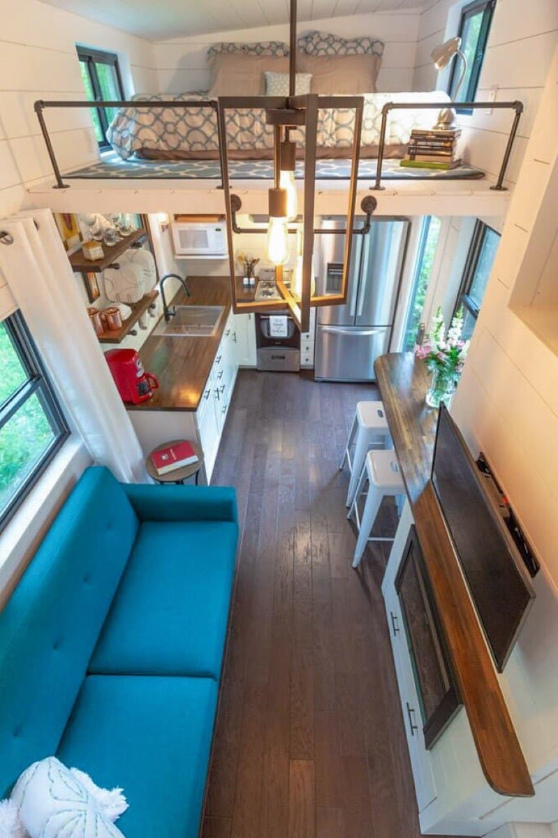 28 ft Tiny House Basics THOW 0011