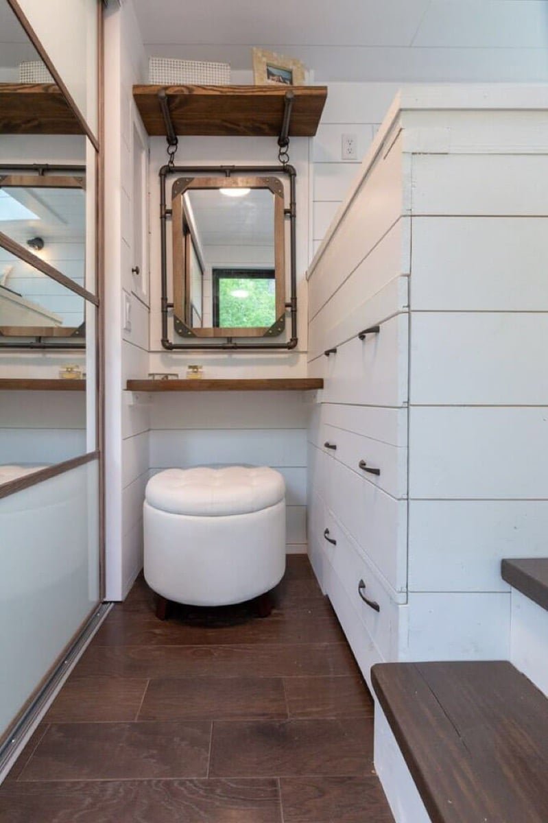 28 ft Tiny House Basics THOW 003