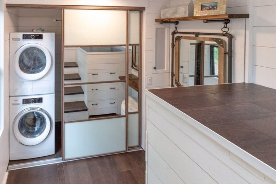 28 ft Tiny House Basics THOW 004