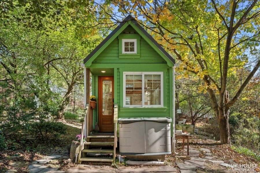 designed-built-by-architect-XLSLF8DM6K-05