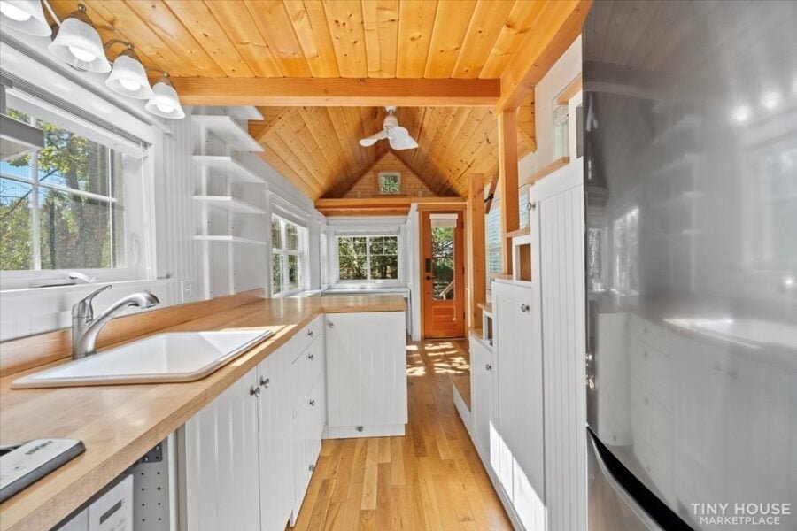 designed-built-by-architect-XLSLF8DM6K-16