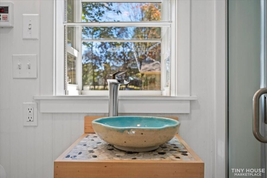 designed-built-by-architect-XLSLF8DM6K-29