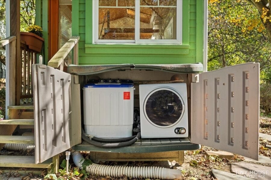 designed-built-by-architect-XLSLF8DM6K-37