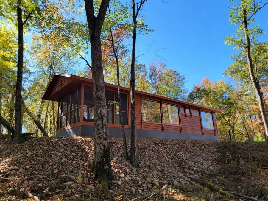 King XL Tiny House Lot 19 Canoe Bay Village 001