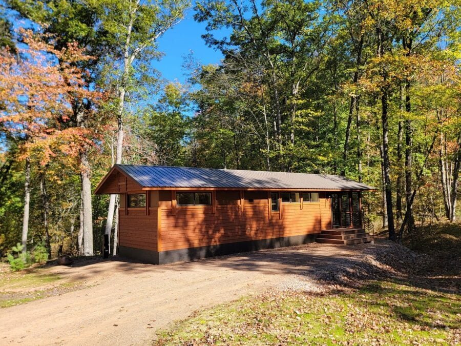 King XL Tiny House Lot 19 Canoe Bay Village 002