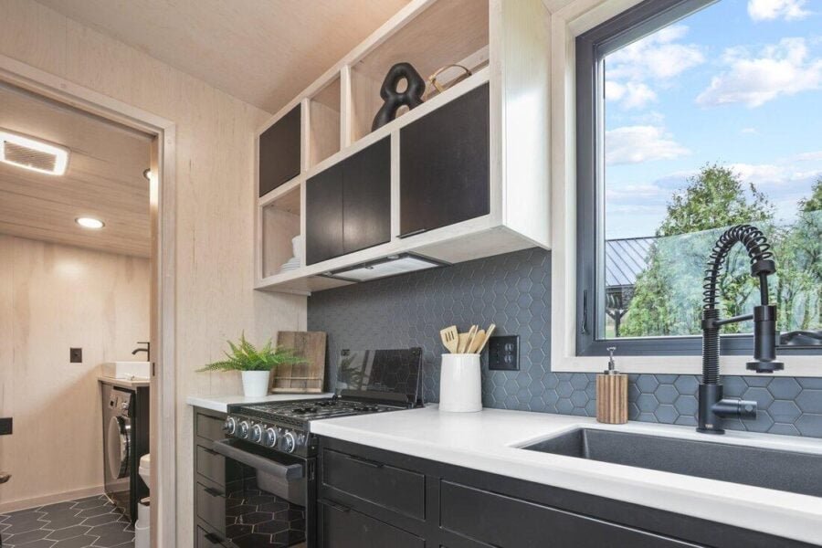 Sangja, a 28 ft. x 8.5 ft 1