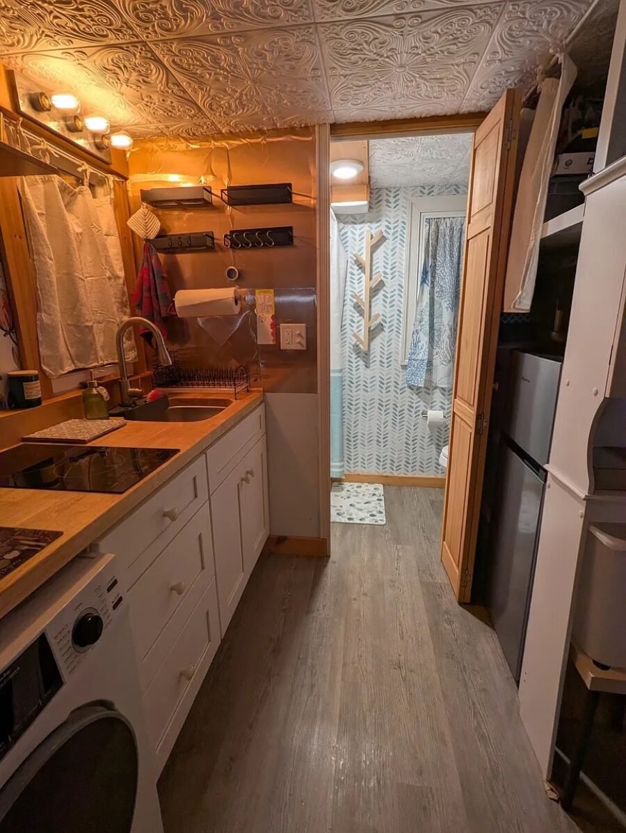 Tiny House For Rent in Corinth NY 0011