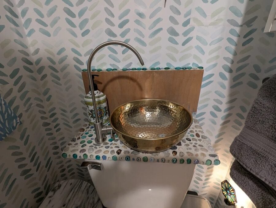 Tiny House For Rent in Corinth NY 0017