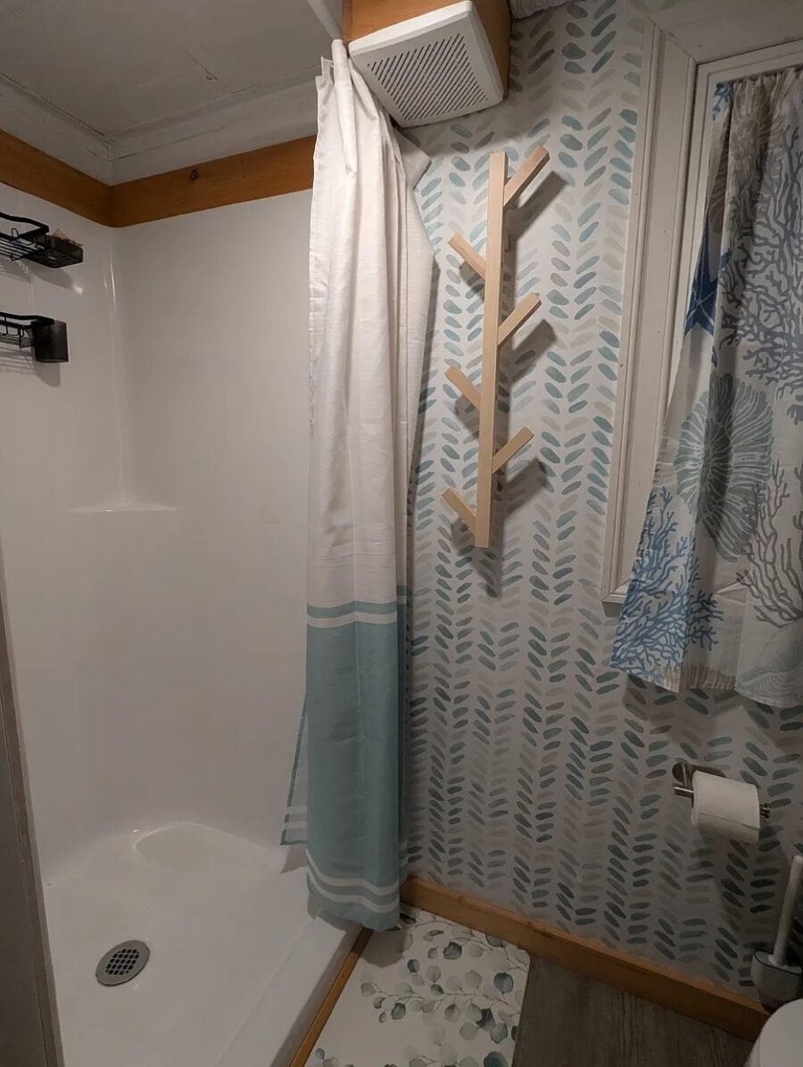 Tiny House For Rent in Corinth NY 0019